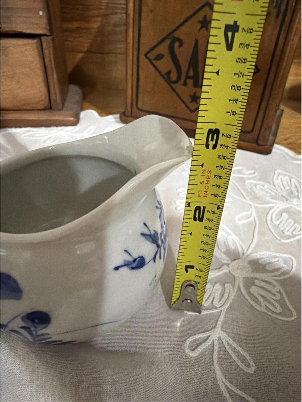VTG small Creamer pitchers lot 2 Blue Floral Bone china cottage primitive decor - Picture 15 of 15